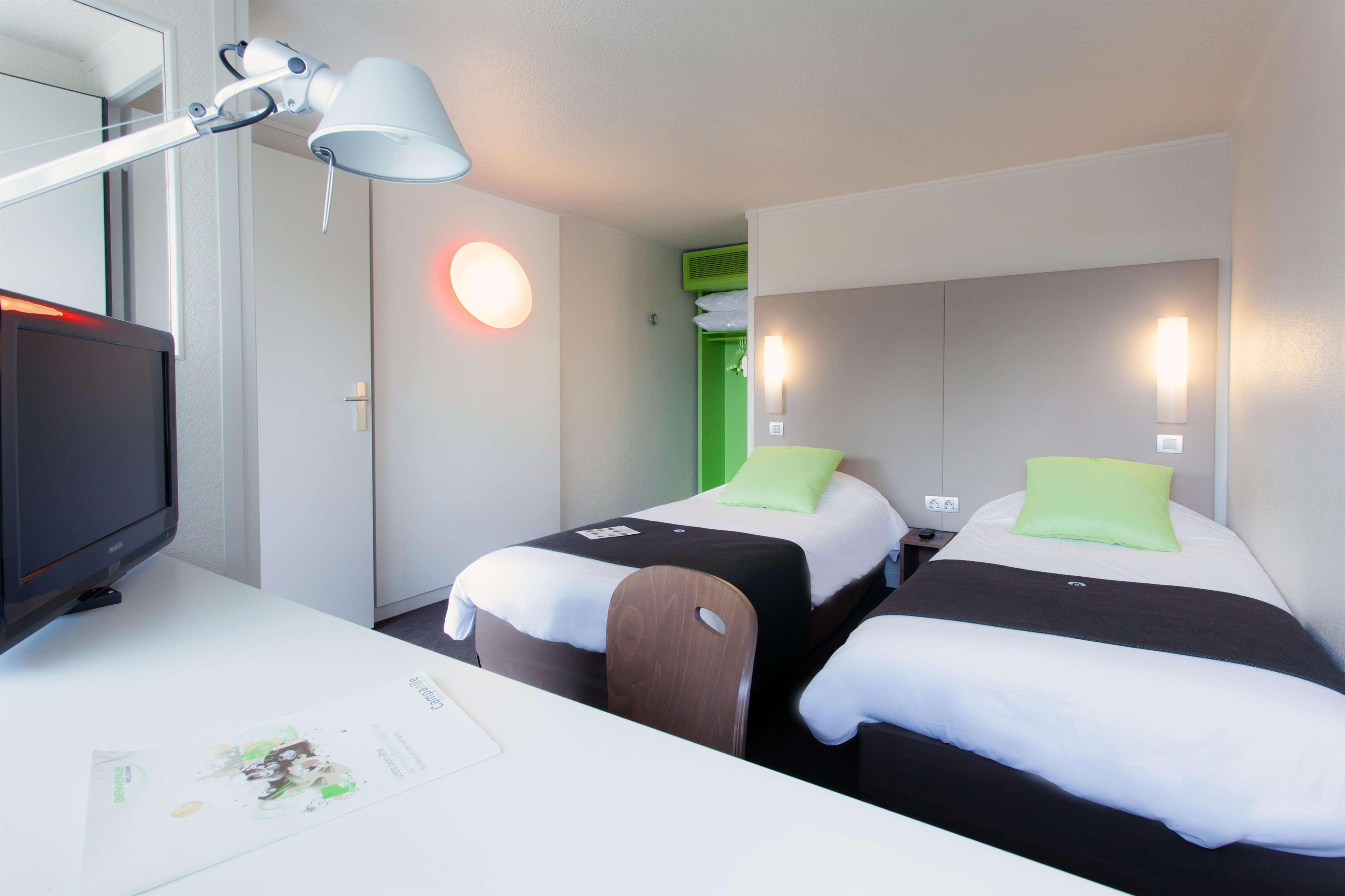 Campanile Saint-Malo ~ Saint-Jouan-Des-Guerets Hotel Bagian luar foto